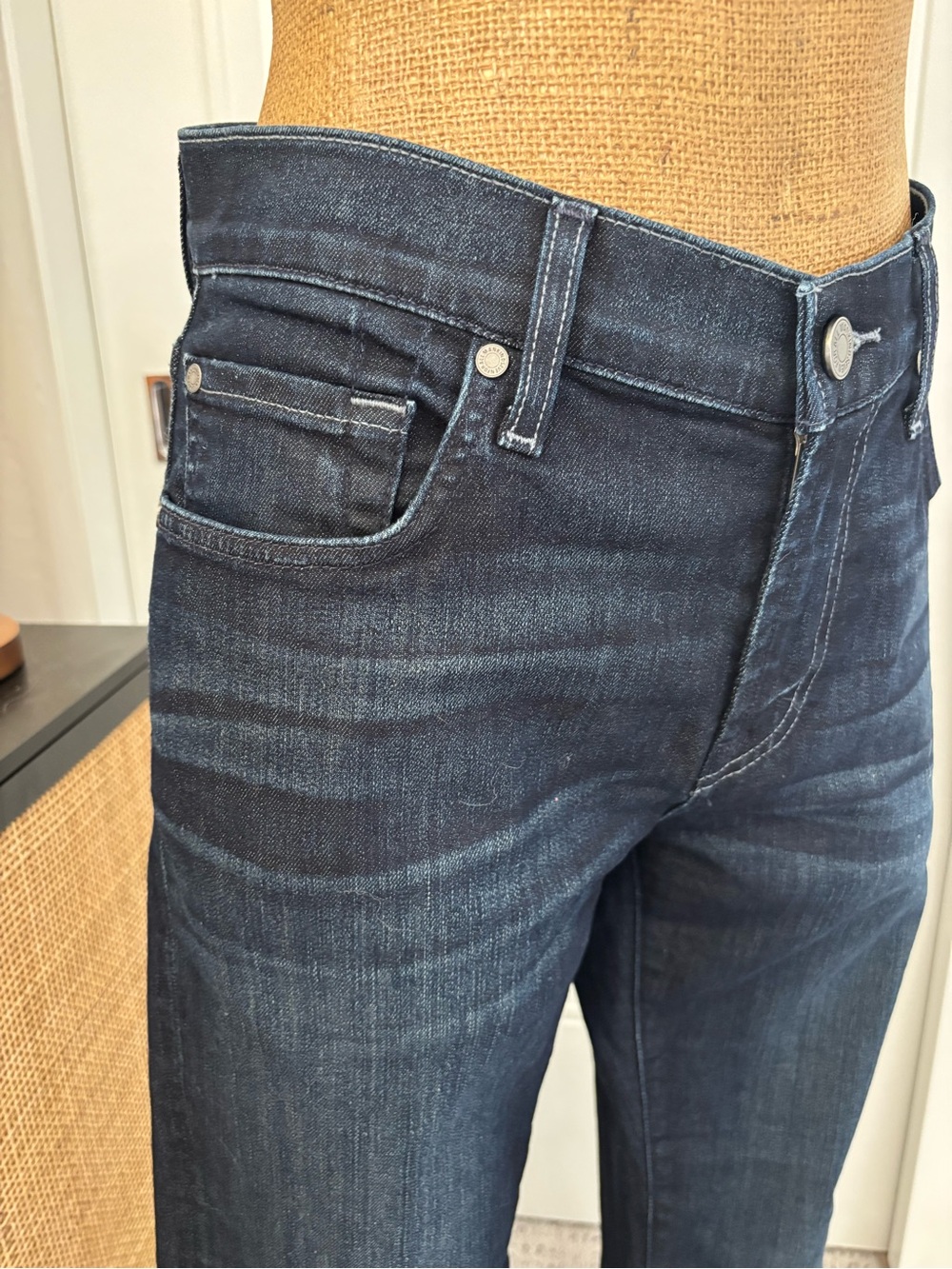 7 For All Mankind Women’s Dark Indigo Straight Jeans - Picture 3 of 13